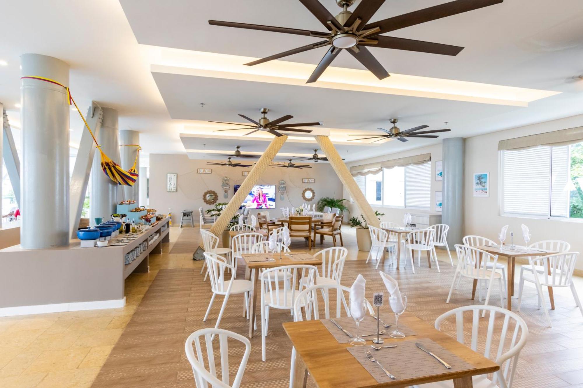 ホテル Grand Sirenis San Andres エクステリア 写真
