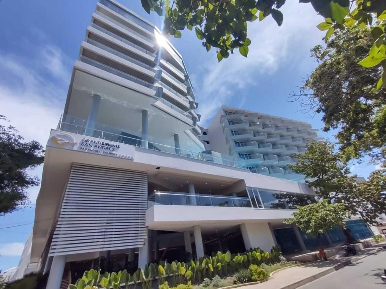 ホテル Grand Sirenis San Andres エクステリア 写真